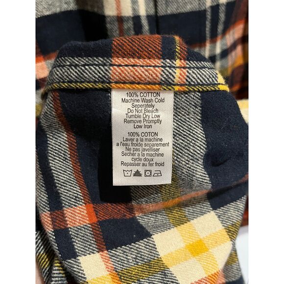 Legendary Whitetails Buck Camp Flannel Shirt - Size XXL - Picture 2 of 5